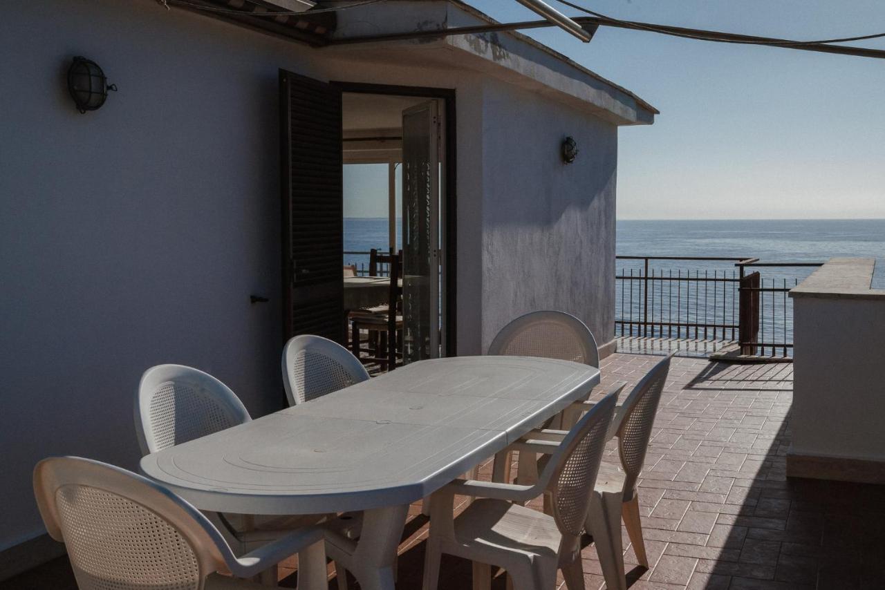 Be Your Home - Appartamento 4 Camere Sul Mare Scesa Al Mare Privata Santa Marinella Exterior foto
