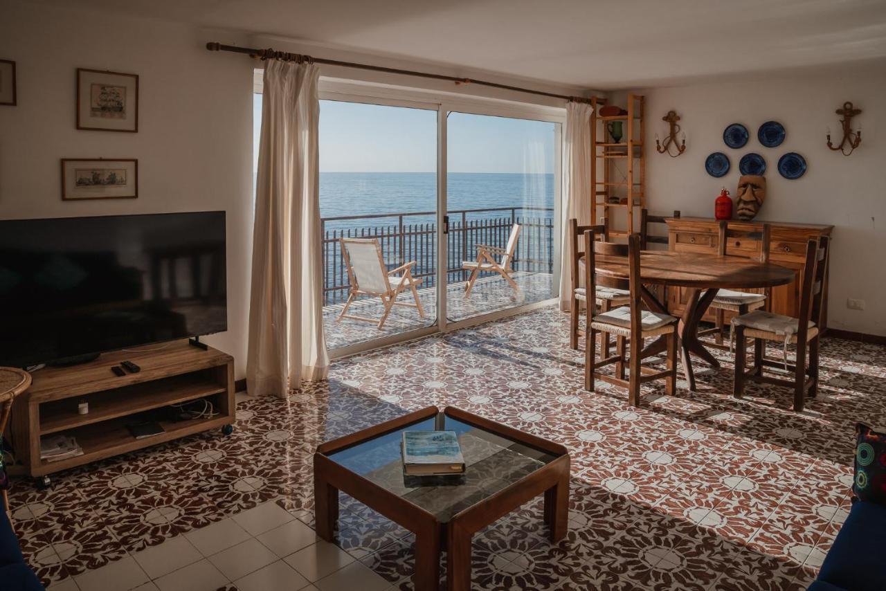 Be Your Home - Appartamento 4 Camere Sul Mare Scesa Al Mare Privata Santa Marinella Exterior foto